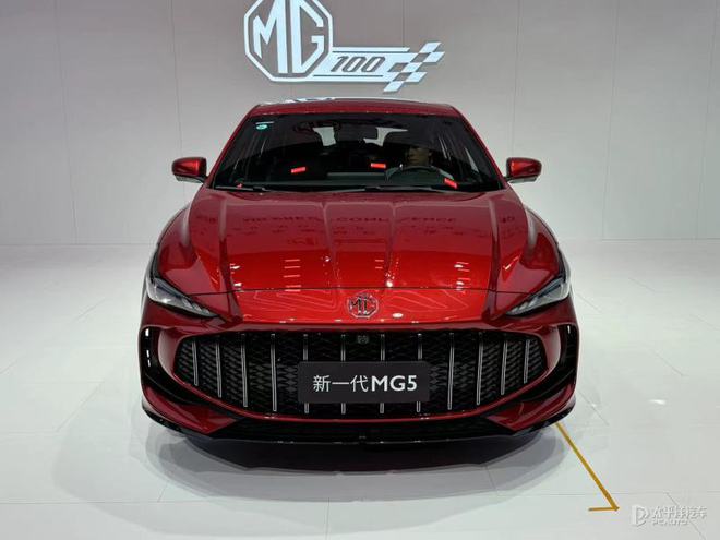 2024成都车展：新一代MG5亮相采用全新设计(图2)