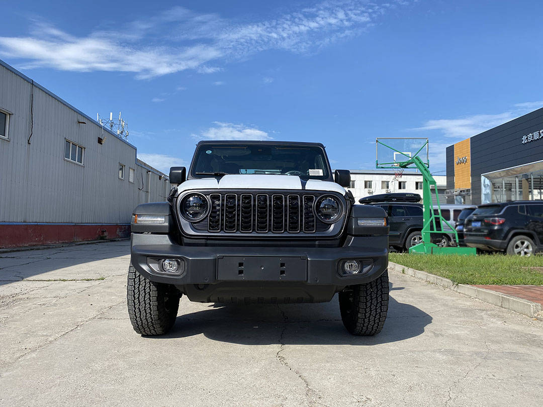 云开：北京最大Jeep4s店2024款牧马人两门到店促销(图2)