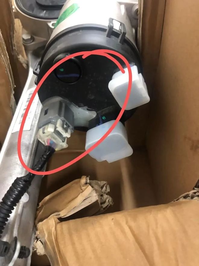 网传小鹏P7+存在转向失灵等隐患：大量车主维权(图1)