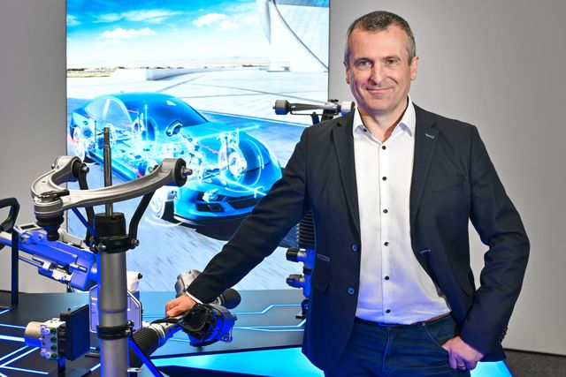 云开：采埃孚引领汽车底盘技术革新(图3)