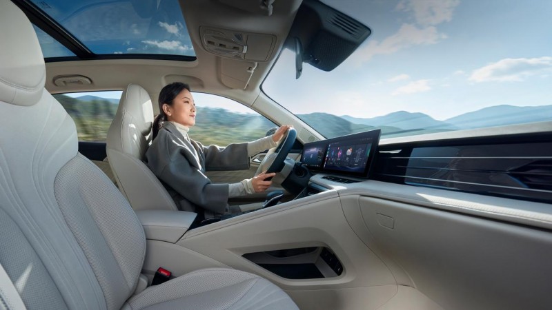 荣威D5XDMH：10万级SUV超值之选续航1300公里(图1)