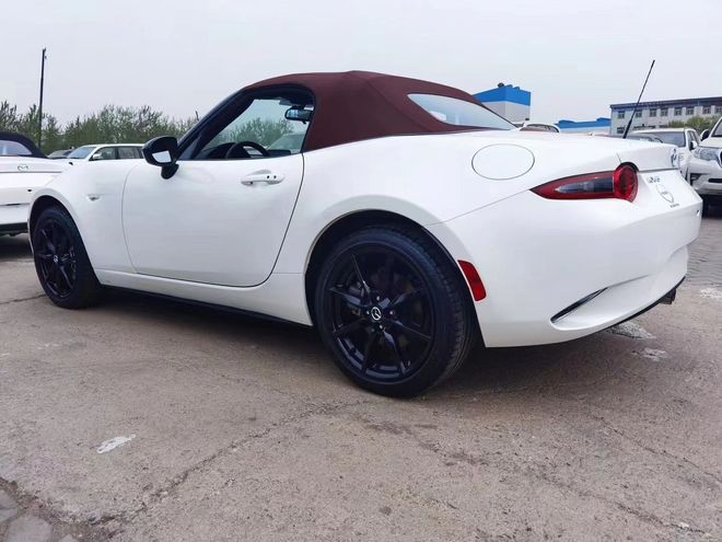 25款马自达MX5手动敞篷现车颜色可选20来万性价比超高(图6)