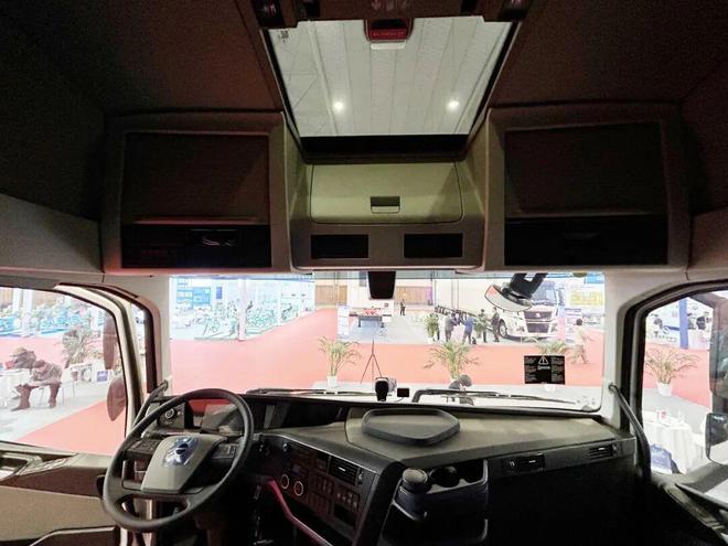 云开（Kaiyun）：原创沃尔沃卡车：“三板斧”打赢跨境运输“高端局”(图7)