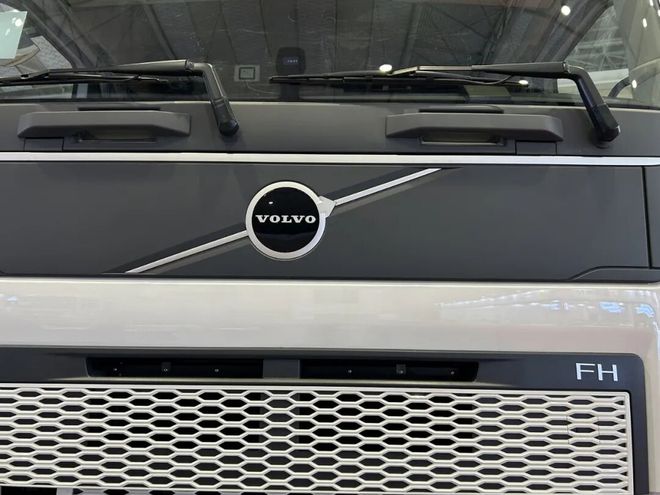 云开（Kaiyun）：原创沃尔沃卡车：“三板斧”打赢跨境运输“高端局”(图4)