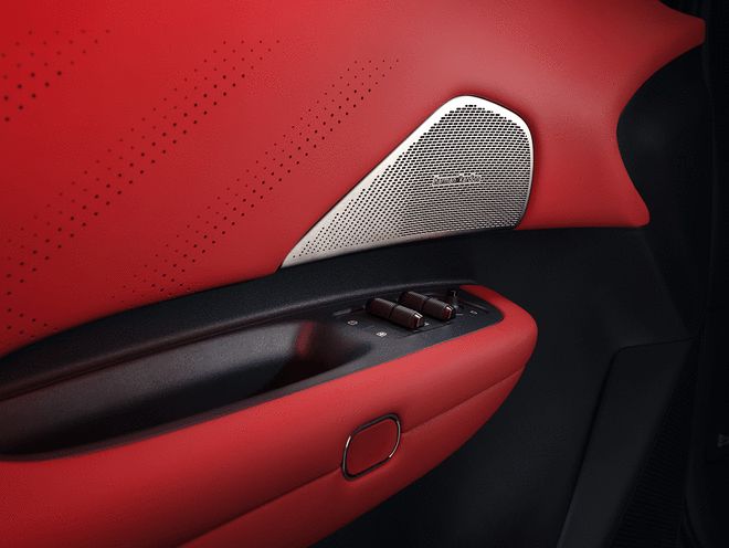 领克Z20曜红版上市把“全球纯电豪华体验”带进15万级(图5)