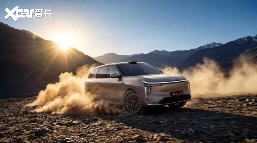 2498万元起智己LS8震撼上市！30万内唯一线控转向旗舰大满配(图7)