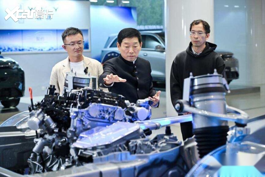 云开：归元S平台重磅发布！魏牌V9X预售3718万元起！(图1)