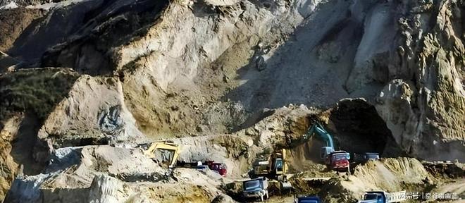 以牙还牙！中国打响反制第一枪一举切断美欧命脉美欧坐立难安(图6)