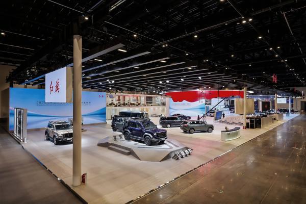 提质焕新启新程红旗品牌全场景产品+全链技术闪耀2026北京车展(图1)